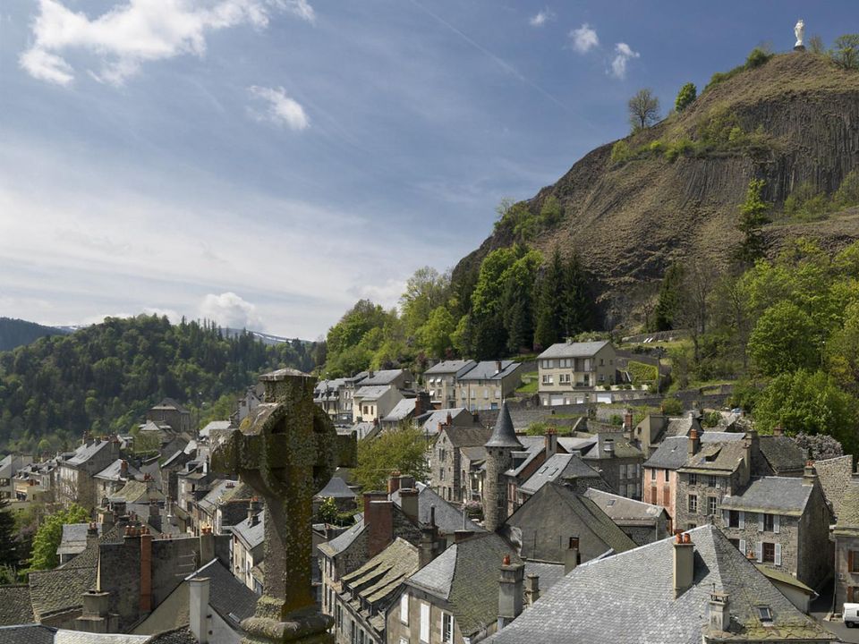 France - Auvergne - Neuvéglise - Flower Camping Le Belvédère 4*