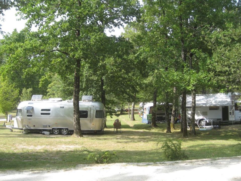 France - Poitou Loire - Fouilloux  - Camping La Motte, 3*
