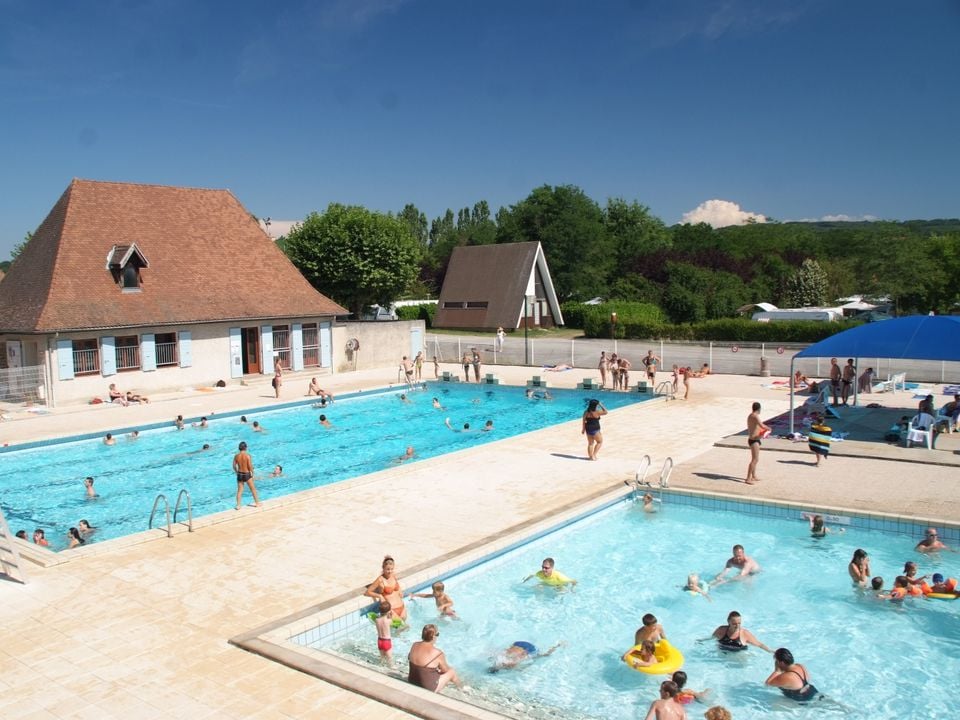 France - Rhône - Hauterives - Flower Camping Le Château 3*