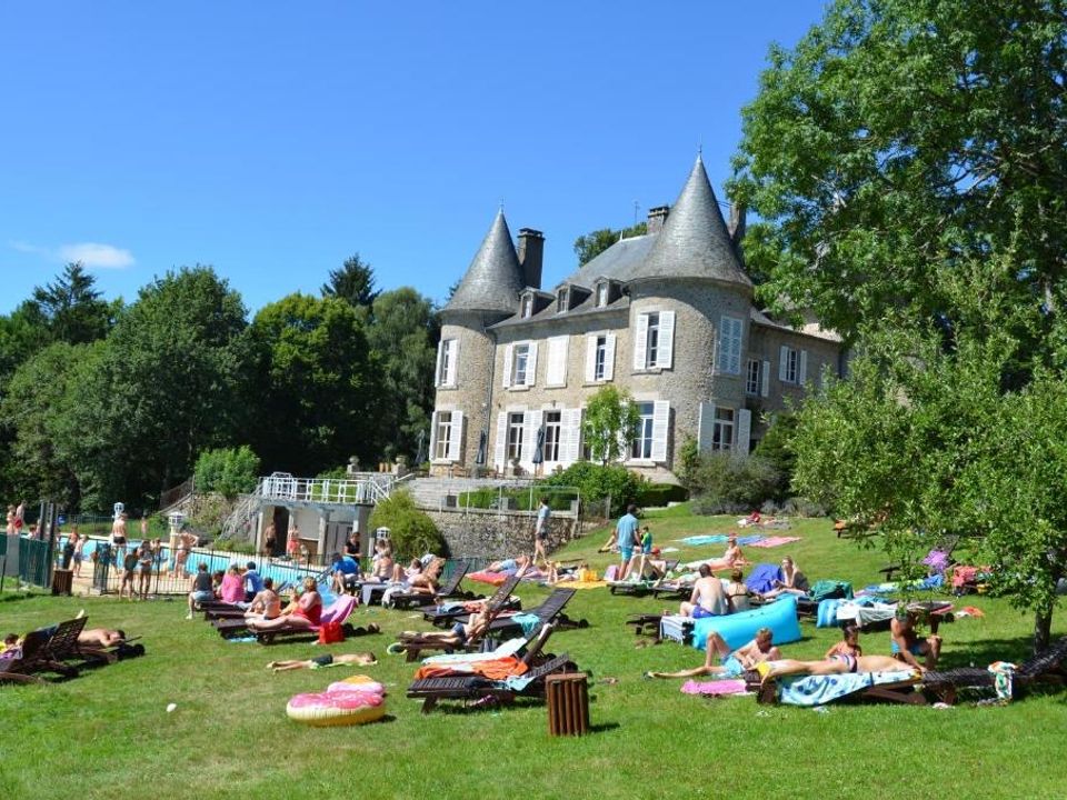 France - Limousin - Neuvic - Camping Domaine de Mialaret, 4*