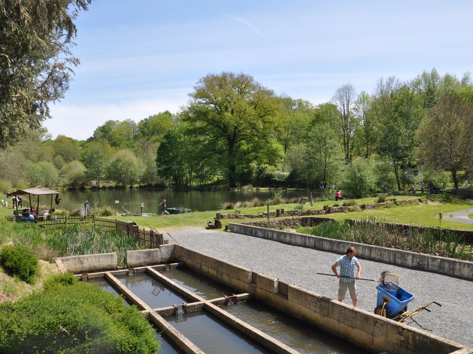 France - Sud Ouest - Payzac - Camping Le Moulin Du Châtain