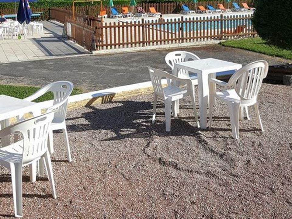 Camping L'Etang Bleu, Vieux Mareuil, Sud Ouest, France avec Voyages