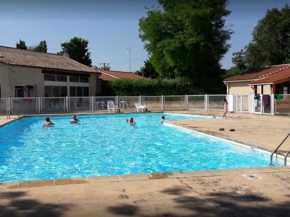 Where is Camping Le Nizour located? - Photo 3