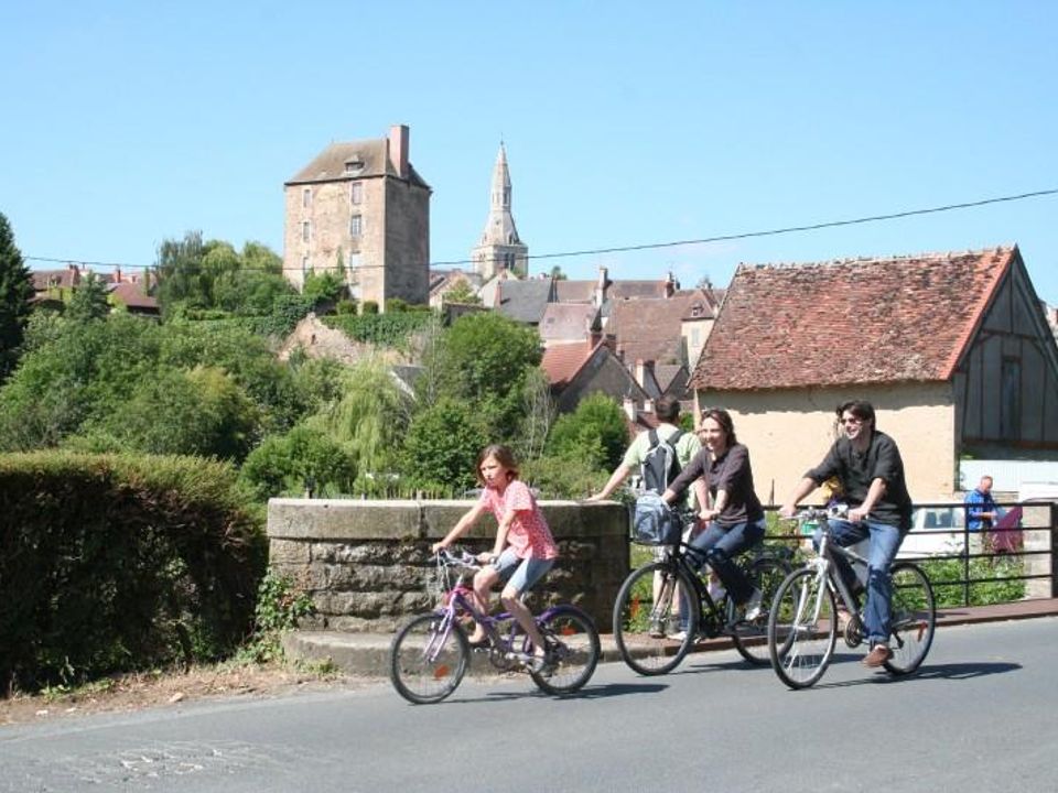 France - Centre - La Châtre - Camping Le Val Vert en Berry 4*