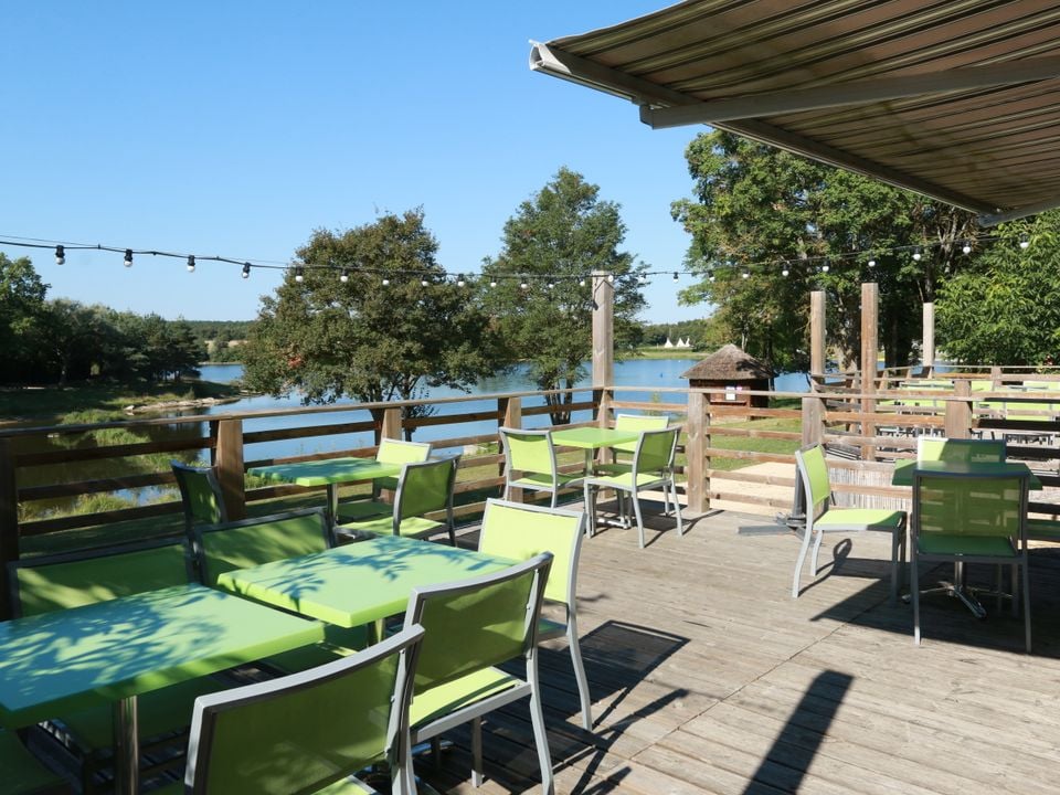 Camping Le Village loisirs de Goule Grand Centre - Bessais-le-Fromental visuel 2/10