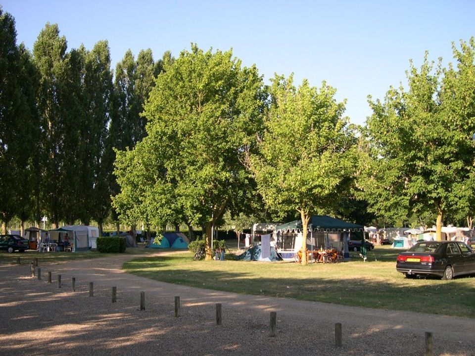 Camping Les Bords De Creuse - Camping Indre e Loira