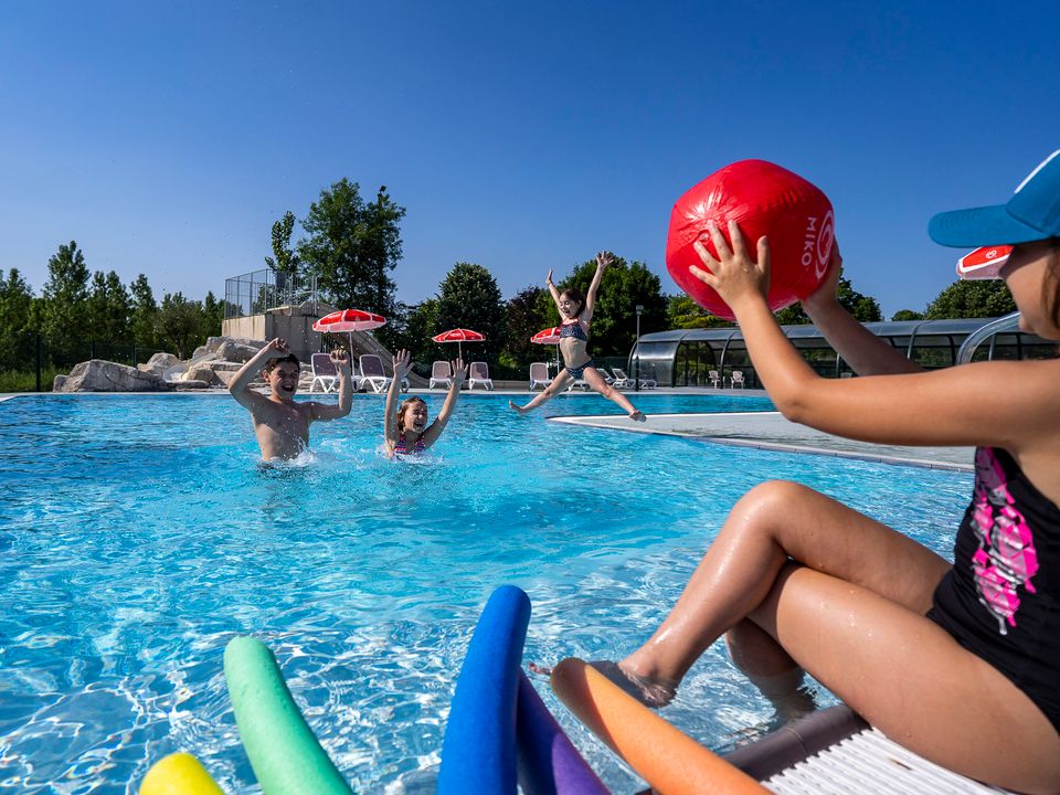 France - Centre - Loches - Camping Romanée - La Citadelle, 4*