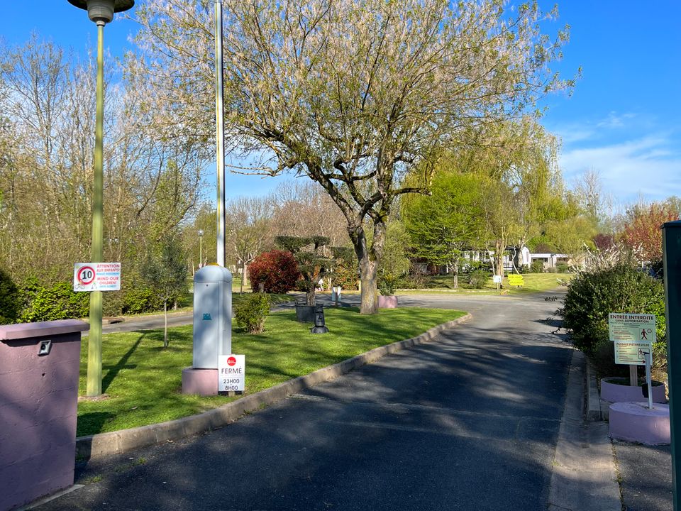 France - Centre - Montbazon - Camping Vallée de L'Indre, 3*