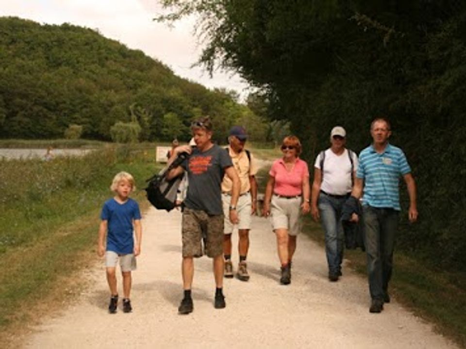 Camping Ushuaïa Villages Au Bois Joli Bourgogne - Andryes visuel 10/10