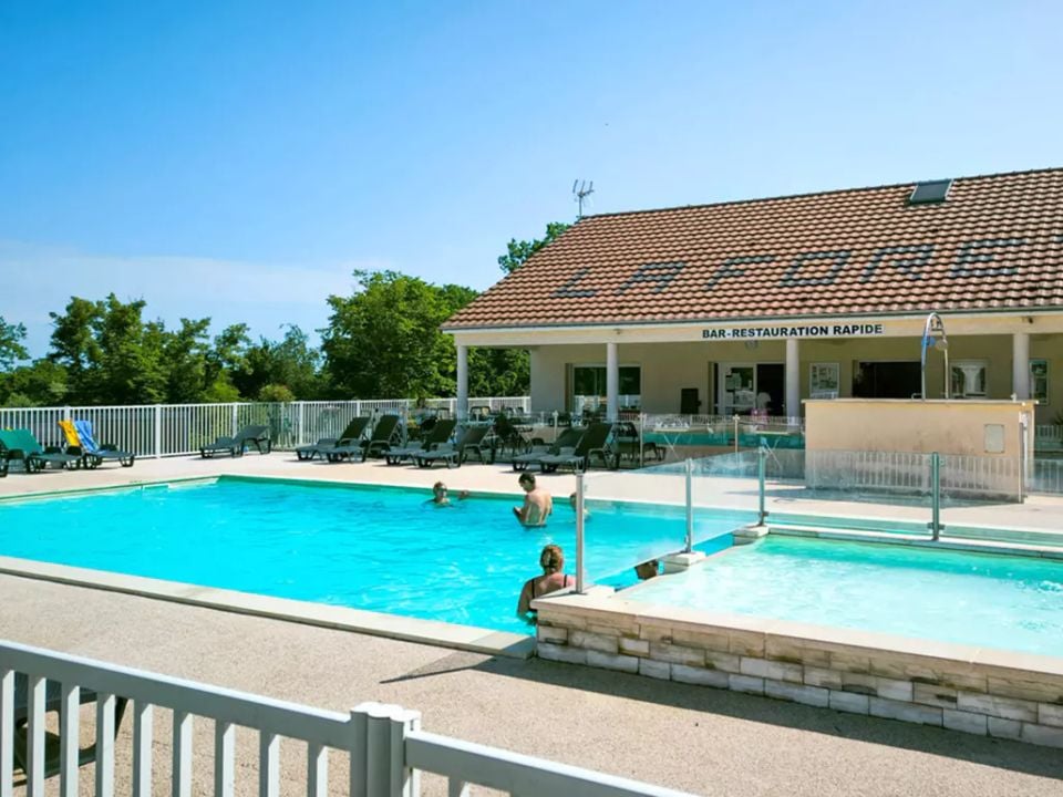 Flower Camping De La Forêt