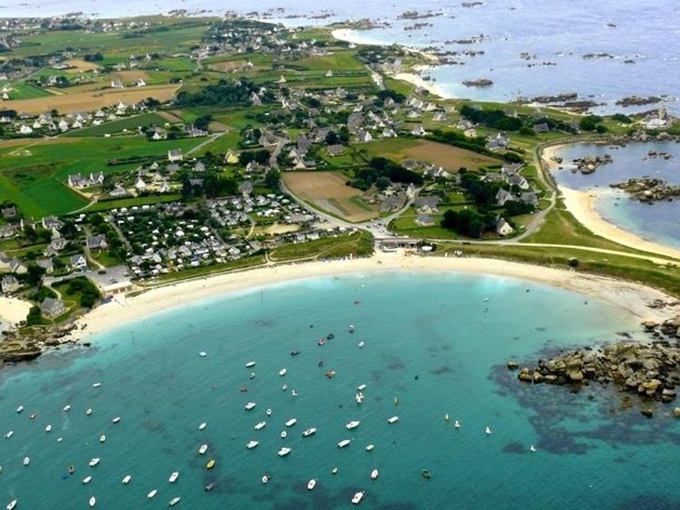 Camping de la Côte des Légendes à BRIGNOGAN PLAGES, tarifs et réservations