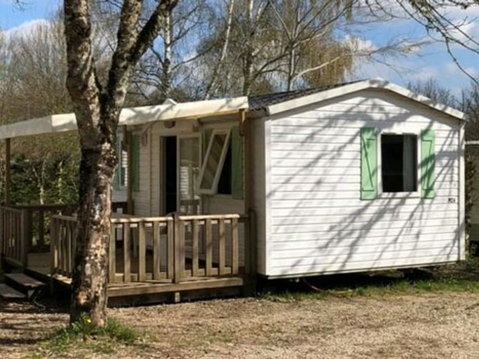 Camping Les Rives Du Lac Saint Gerons