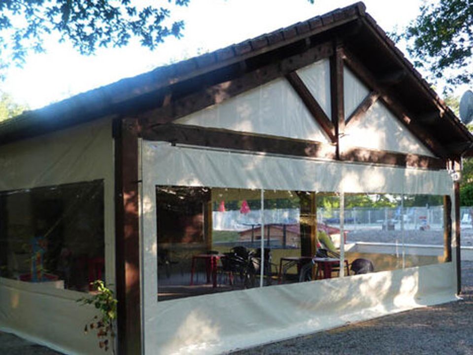 France - Auvergne - Saint Gérons - Camping les Rives du Lac, 3*