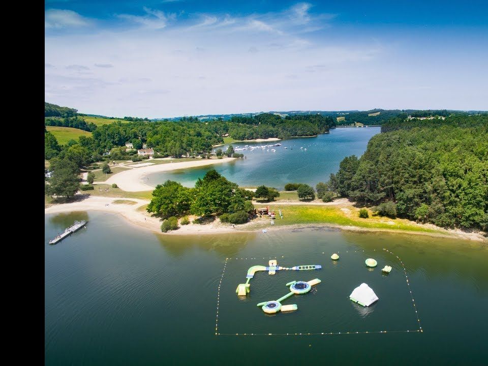 France - Auvergne - Saint Gérons - Camping les Rives du Lac, 3*