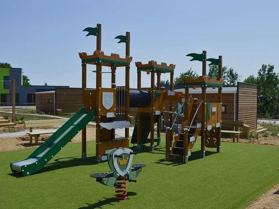 Camping Ax Family La Chataigneraie à LA CHATAIGNERAIE, tarifs et