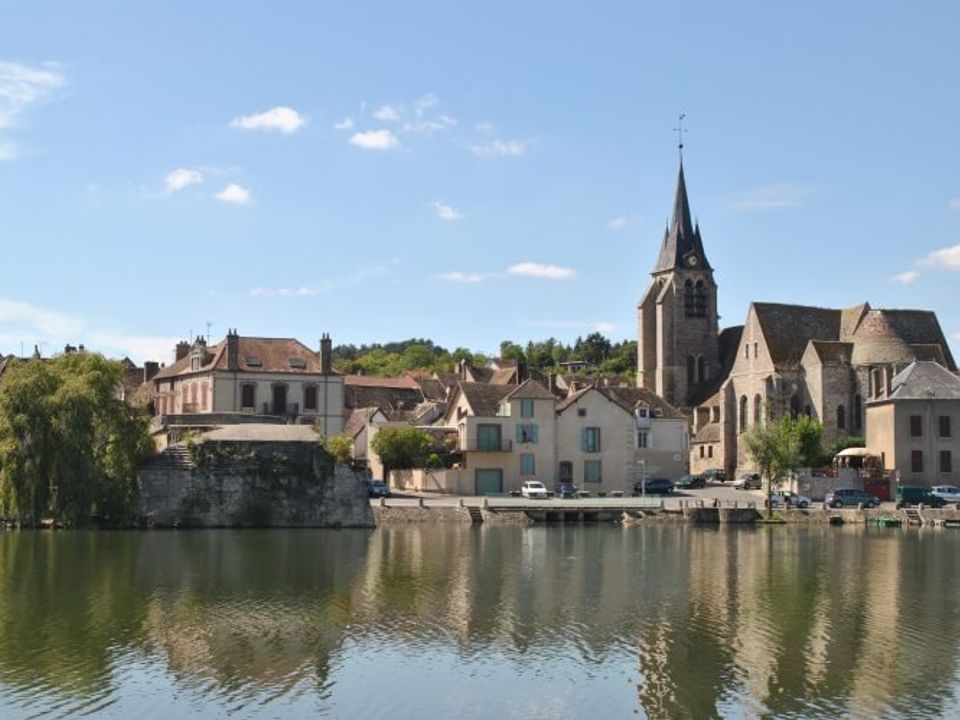 France - Bourgogne Franche Comté - Pont sur Yonne - Camping Ile d'Amour 2*