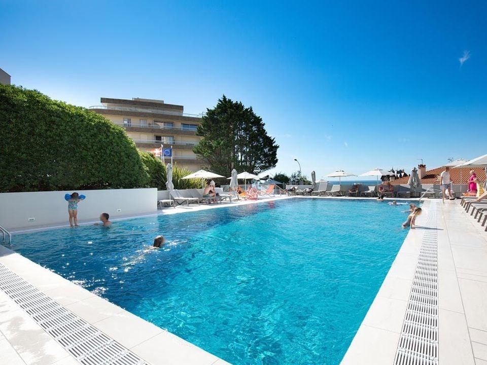 Hôtel & Résidence Le Grand Large