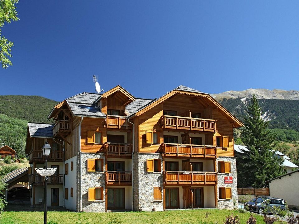 Résidence Le Chalet de l'Eterlou - Camping Hautes-Alpes