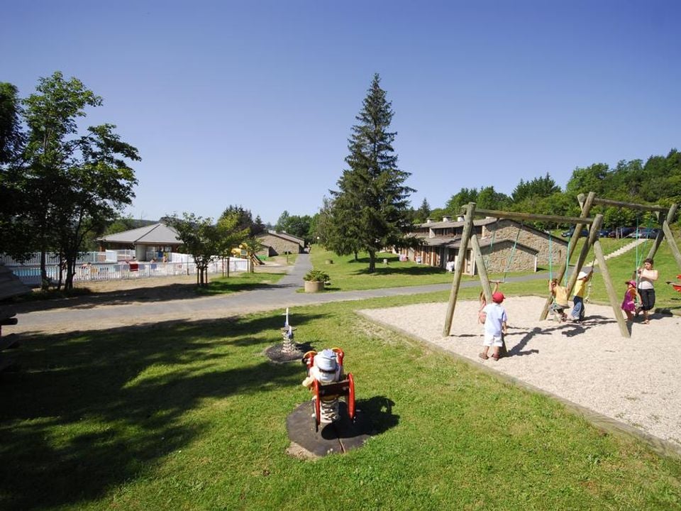 VVF Villages Saint Julien Chapteuil Auvergne - Saint-Julien-Chapteuil visuel 2/29