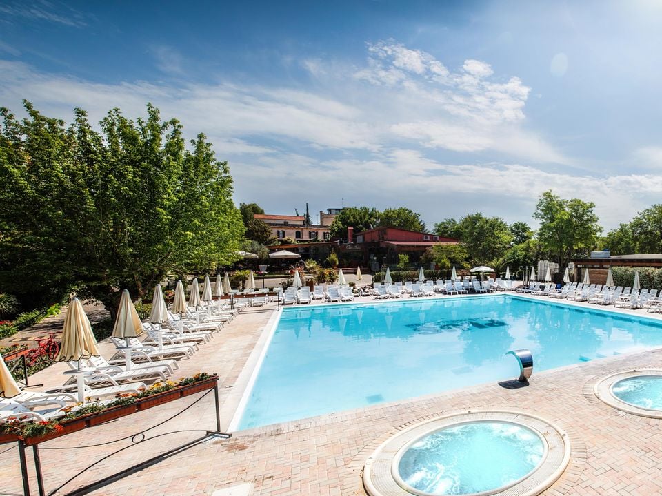 hu Roma Camping in Town Latium - Rome visuel 2/10