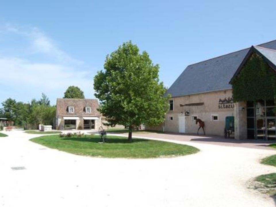 France - Centre - Lignières - Le Village de Cottages Pôle du Cheval et de l'Ane, 3*