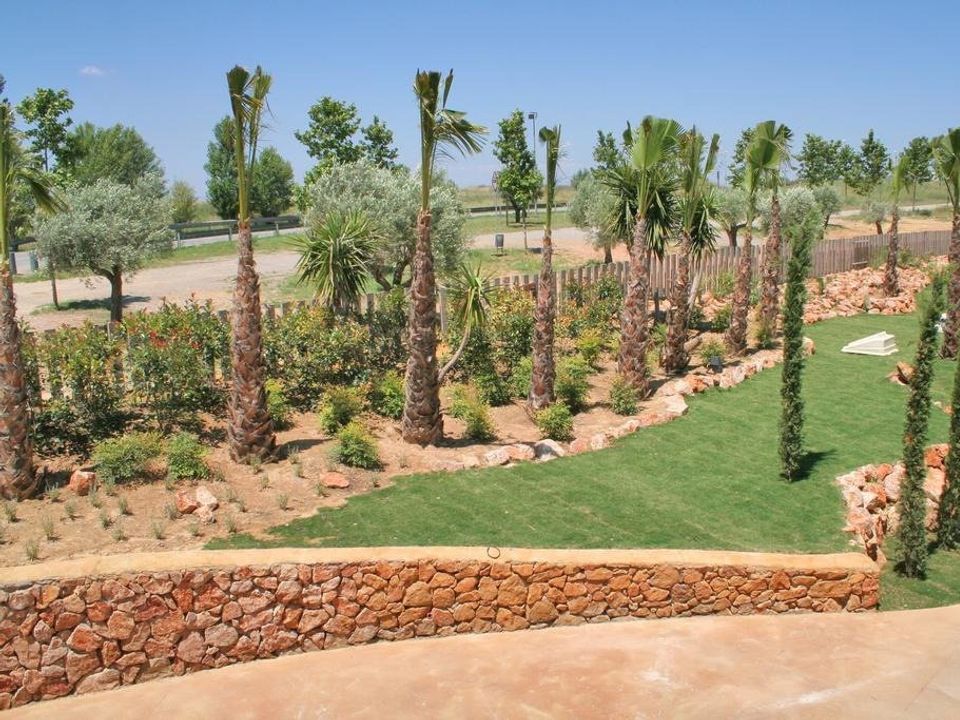 L'Escala Resort - 12