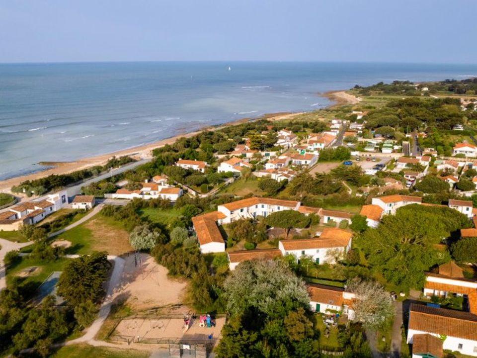 VVF Villages Sainte-Marie-de-Re - Camping Charente-Marítimo