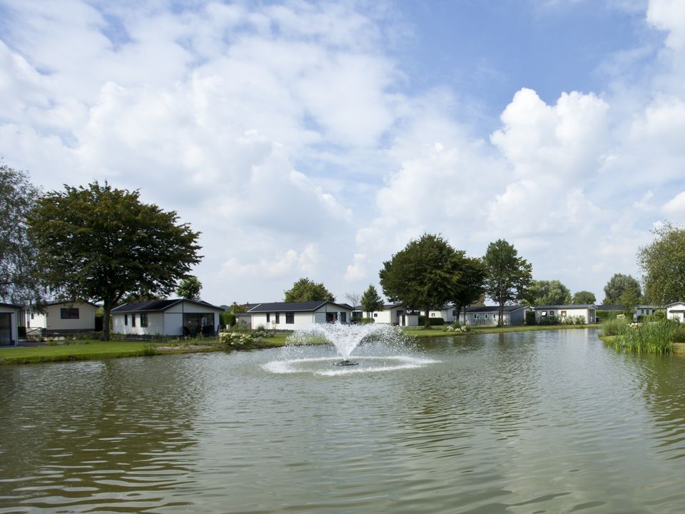 TopParken Recreatiepark Het Esmeer - Camping Zaltbommel