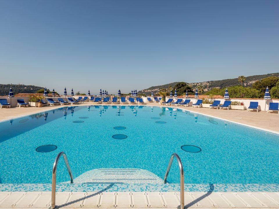 Camping Pierre & Vacances Résidence L'Ange Gardien in VILLEFRANCHE SUR