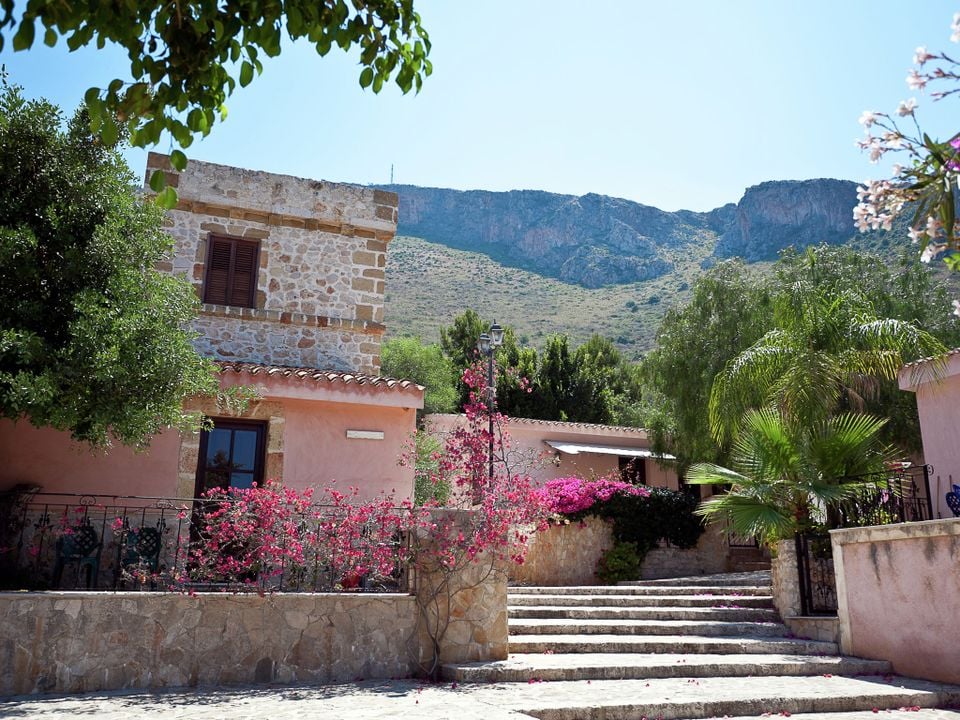 Arena Cala - Photo 2