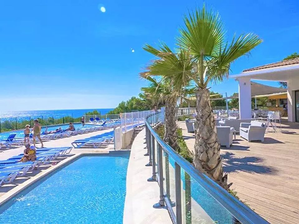Camping - Martigues - Provence-Alpes-Côte d'Azur - Camping de l' Arquet - Image #2