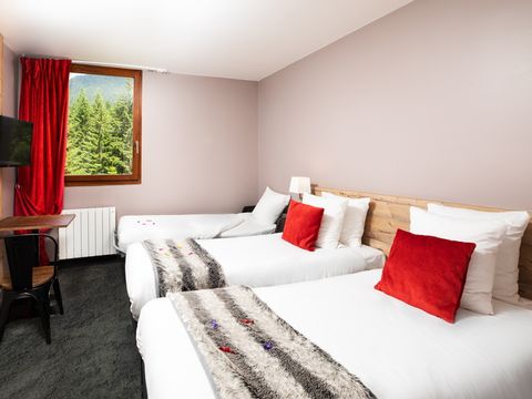 CHAMBRE 4 personnes - Chambre Quadruple familale