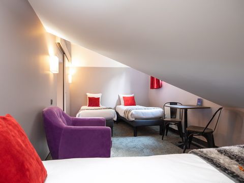 CHAMBRE 2 personnes - Chambre twin fauteuil lit standard