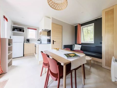 MOBILHOME 4 personnes - Cottage Premium 3 Pièces 4 Personnes + TV