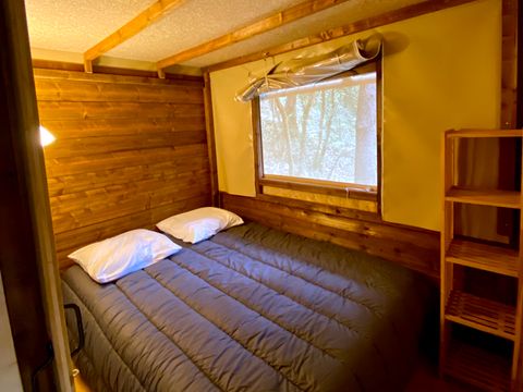 Tente en toile et en bois 6 personnes - Paillote sur pilotis