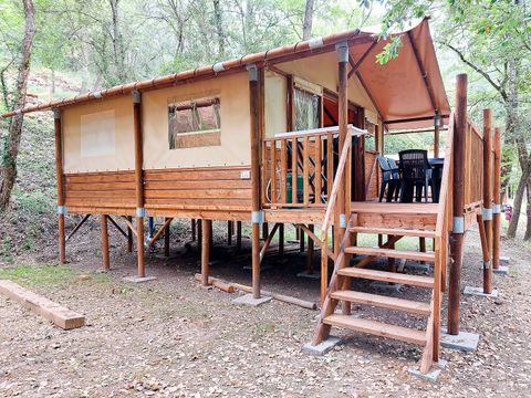 Tente en toile et en bois 6 personnes - Paillote sur pilotis