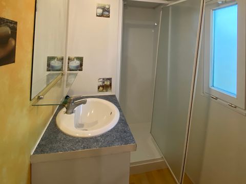 MOBILHOME 4 personnes - “Flores” climatisé