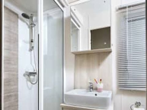 Chalet 4 personnes - Large - 2 chambres avec terrasse - 4 pers