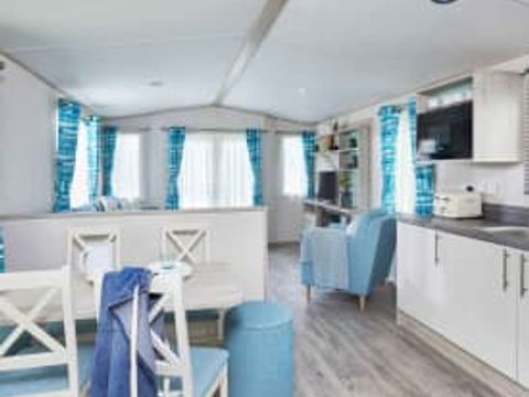 MOBILHOME 4 personnes - Chalet Large 2 chambres avec terrasse (4 pers)