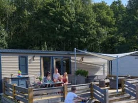 MOBILHOME 6 personnes - Elegance 3 chambres avec terrasse