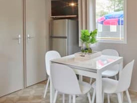 MOBILHOME 4 personnes - Elegance 2 chambres avec terrasse