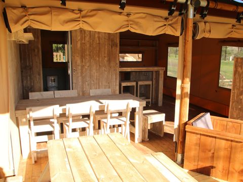 TENTE TOILE ET BOIS 5 personnes - Lodge Privilège Nature - 2 chambres