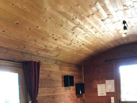 HÉBERGEMENT INSOLITE 2 personnes - Roulotte Ty Mousse