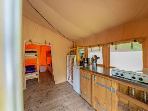 TENTE TOILE ET BOIS 6 personnes - Parc de vacances Herperduin - Tente Safari 6 personnes