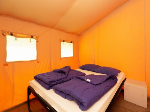 TENTE TOILE ET BOIS 6 personnes - Parc de vacances Herperduin - Tente Safari 6 personnes