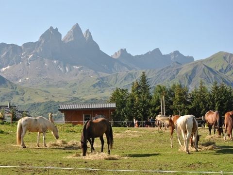 VVF Résidence Albiez-Montrond Maurienne - Camping Saboya - Image N°0