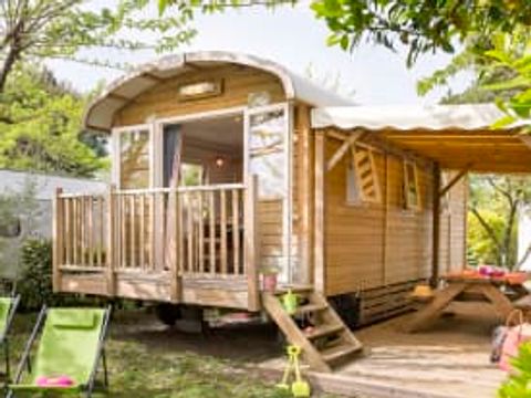 HÉBERGEMENT INSOLITE 4 personnes - Roulotte 4p 2ch