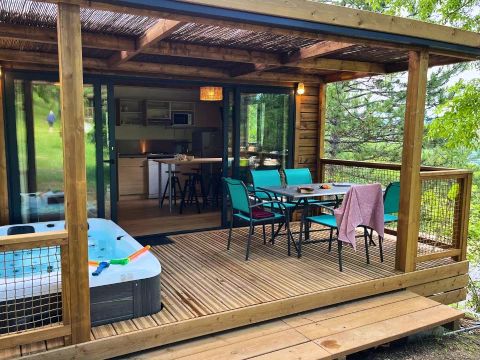 MOBILHOME 5 personnes - Cottage Pantaïa 3 Pièces 5 Personnes Climatisé + TV + Jacuzzi