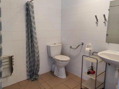 GÎTE 4 personnes - 1 chambre 2/4 places PMR