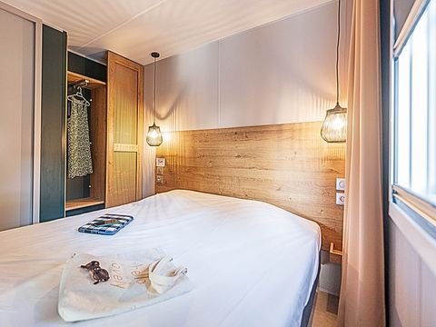 MOBILHOME 6 personnes - Prestige Plus 3 chambres - 2 salles de bain 40m² - Côté Jardin